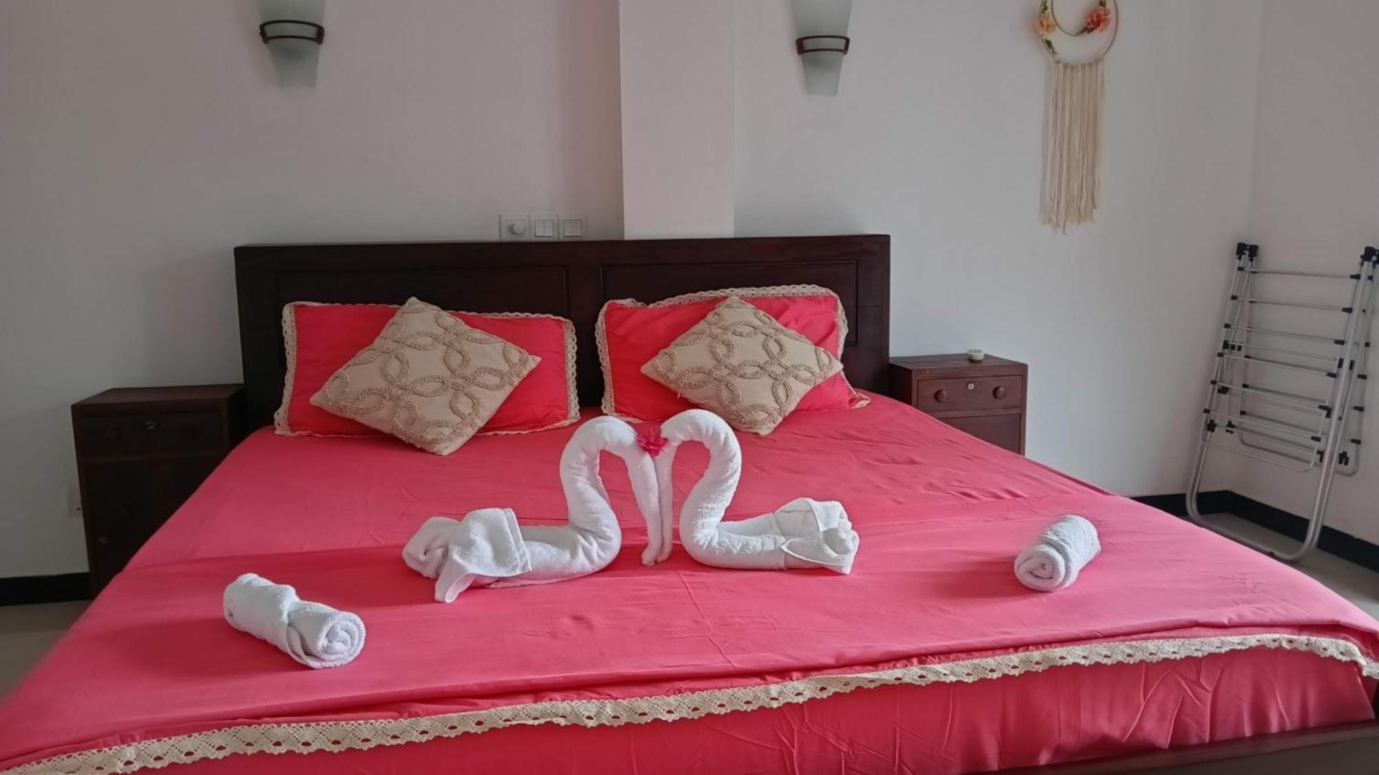 Aurora Hotel Хиккадува Экстерьер фото
