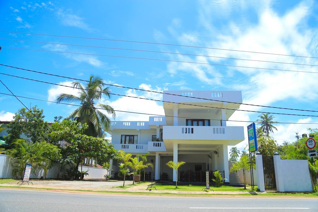 Aurora Hotel Хиккадува Экстерьер фото