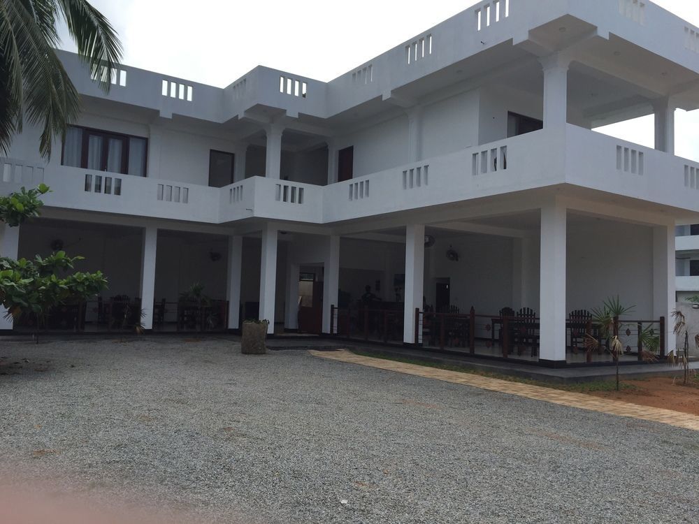 Aurora Hotel Хиккадува Экстерьер фото